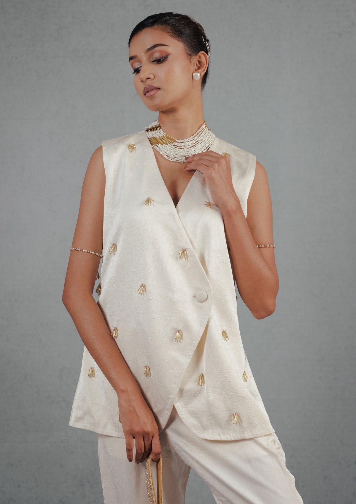Ivory Gold Chir-Pipe Blazer Set - View 3
