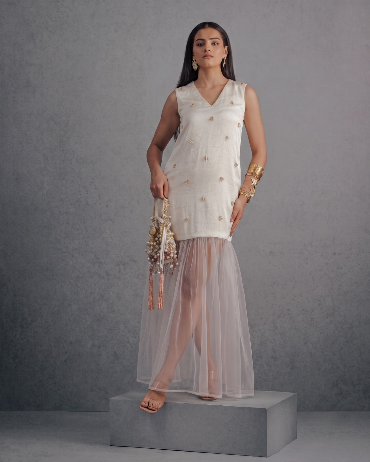 Ivory Gold Chir-Pipe Dress - View 4
