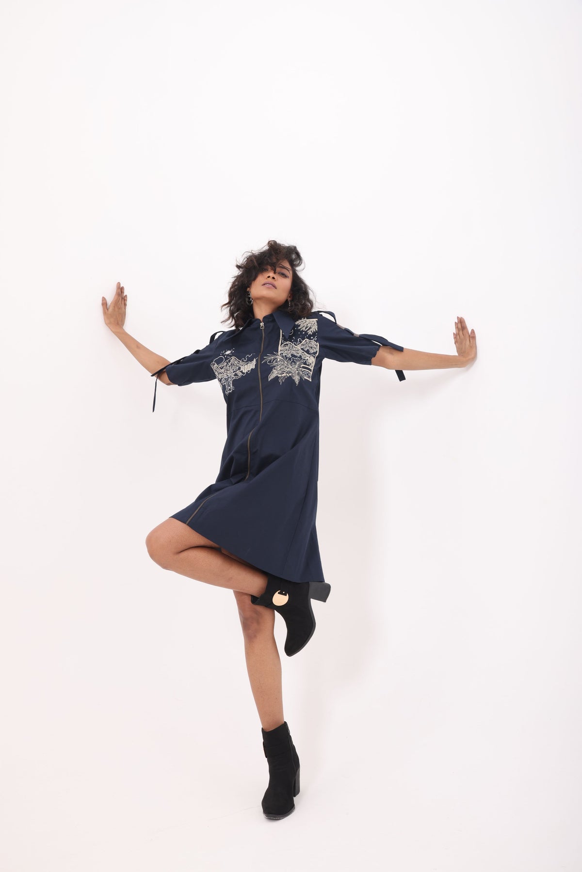 Mountain Straight Dress in Navy - View 3